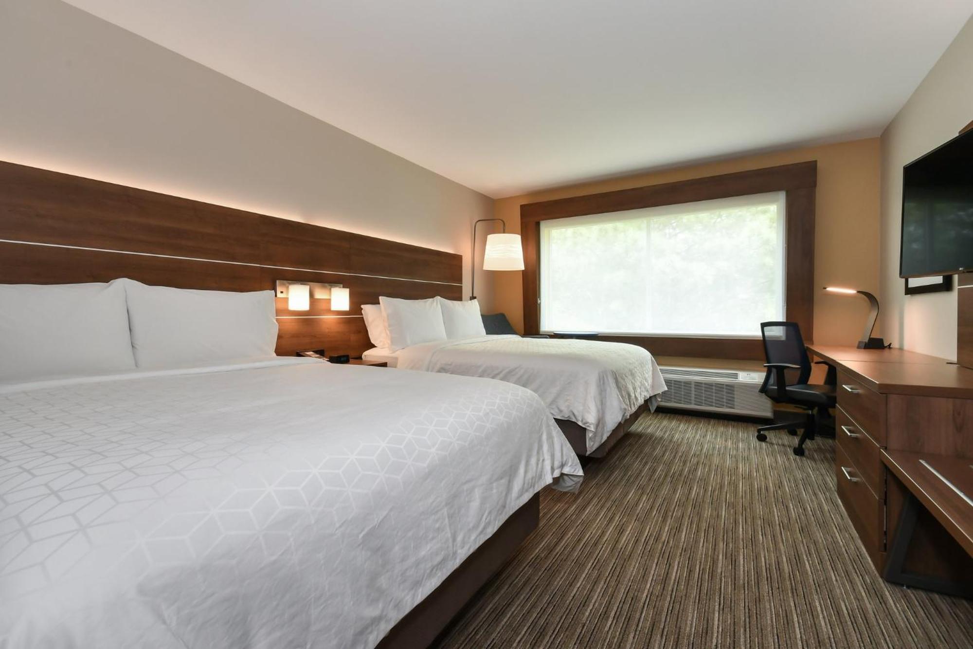 Holiday Inn Express & Suites Charlotte - Ballantyne By Ihg Екстериор снимка