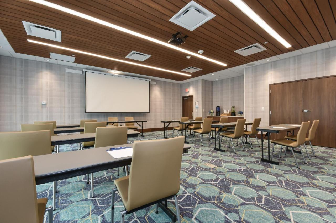 Holiday Inn Express & Suites Charlotte - Ballantyne By Ihg Екстериор снимка